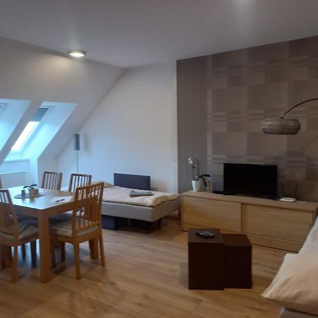 Апартаменты Apartman T5 Врхлаби Экстерьер фото